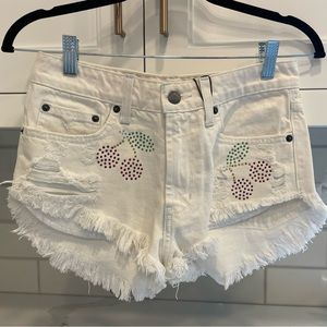 Carmar LA white denim shorts with cherries - NEW - size 24